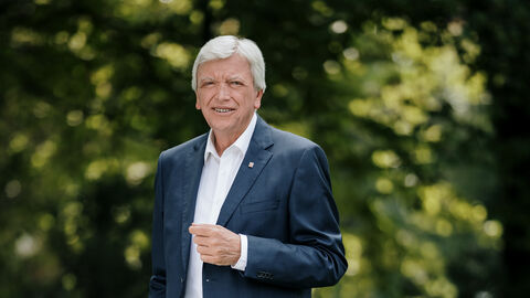 Ministerpräsident Bouffier im Grünen Ministerpräsident Bouffier im Grünen