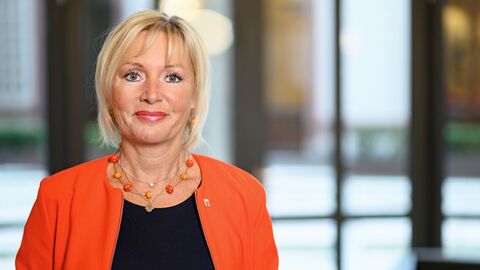 Digitalministerin Sinemus Digitalministerin Sinemus
